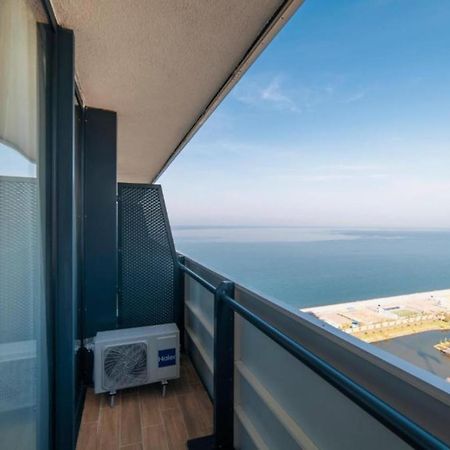 Orbi City Sea Side & Sea View Towers Batumi Bagian luar foto