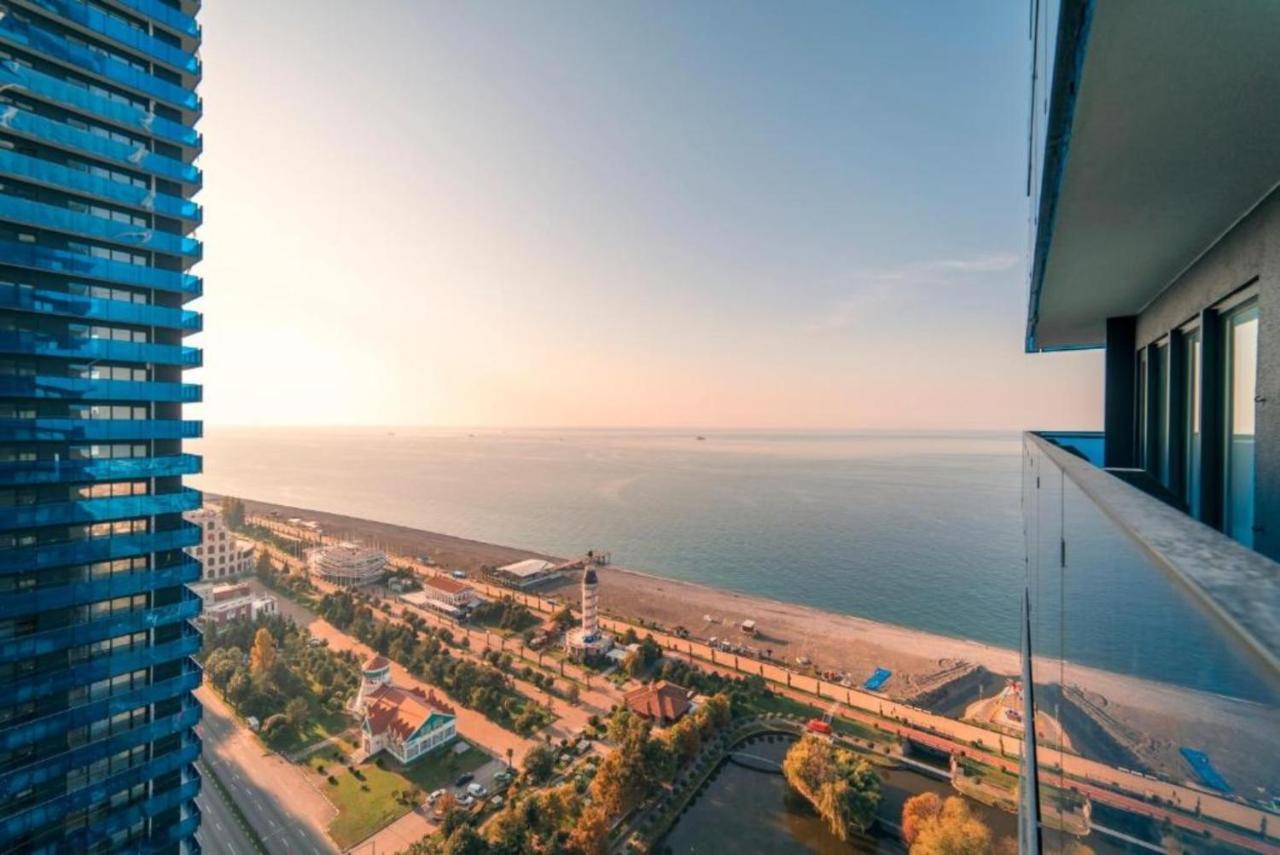 Orbi City Sea Side & Sea View Towers Batumi Bagian luar foto