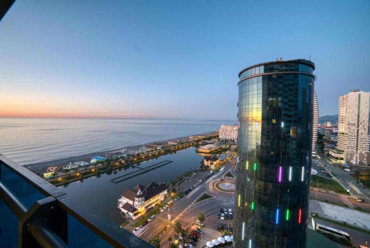 Orbi City Sea Side & Sea View Towers Batumi Bagian luar foto